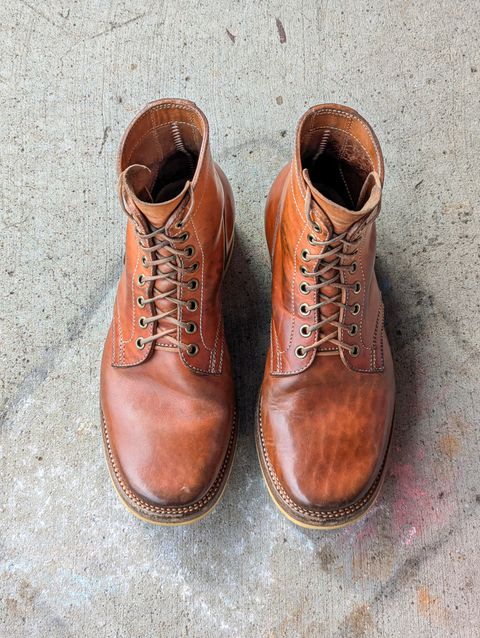Photo by chilly on April 5, 2025 of the Flame Panda Service Boot in Maryam Natural Horsebutt.