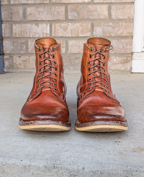 Photo by chilly on April 5, 2025 of the Flame Panda Service Boot in Maryam Natural Horsebutt.