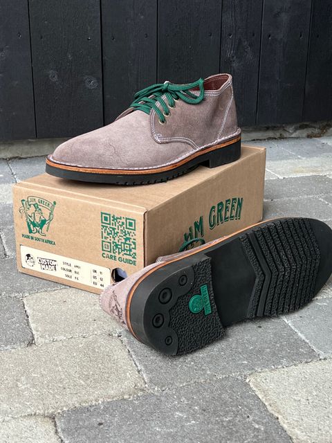 Photo by fjaagewaage on March 28, 2025 of the Jim Green Shoellie in African Buffalo Skin.