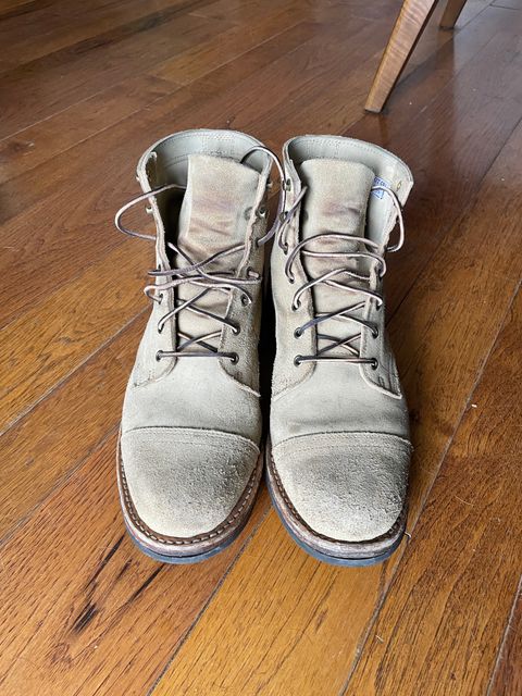 Photo by Suede_McWade on December 5, 2022 of the Truman Service Boot in Tasman Leather Group Coyote Roughout.