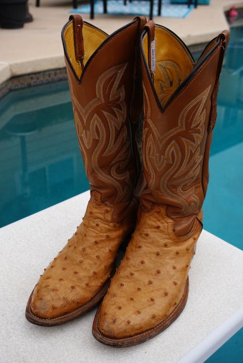 Photo by tekufu on January 1, 2024 of the Cowtown Boots J Toe in Cognac Ostrich .