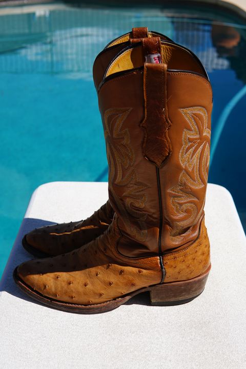 Photo by tekufu on March 4, 2024 of the Cowtown Boots J Toe in Cognac Ostrich .