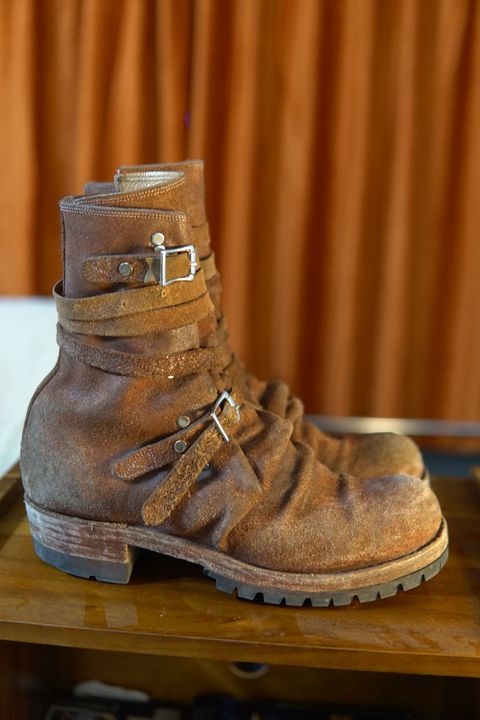 Photo by tekufu on January 6, 2025 of the Thomas Benjamin 008 in Hand-Dyed veg Tan Leather.