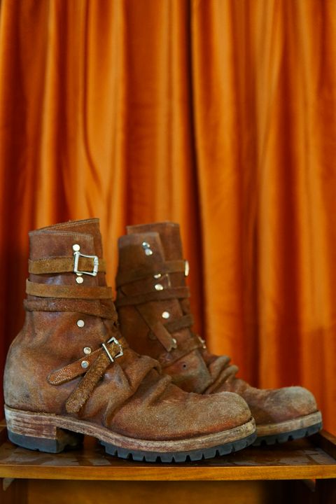 Photo by tekufu on February 5, 2025 of the Thomas Benjamin 008 in Hand-Dyed veg Tan Leather.