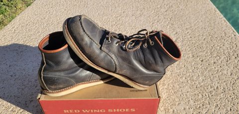 Photo by tekufu on March 29, 2023 of the Red Wing Unlisted Model in Unlisted Leather.
