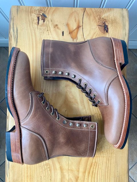Photo by storybook.oak on October 1, 2022 of the Onderhoud SVC02 Packer Boot in Horween Natural Chromexcel.