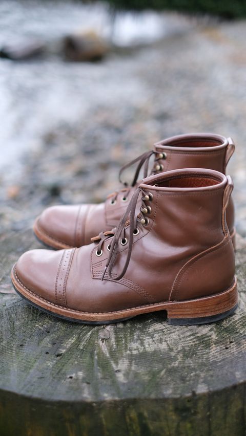 Photo by paranoid on March 2, 2023 of the Julian Boots Bowery in Horween Cigar Shell Cordovan.