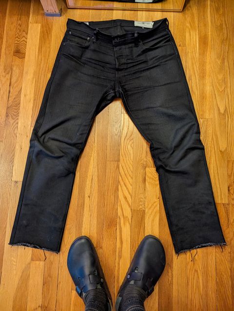 Photo by demo on January 28, 2024 of the Rogue Territory Silveridge in 17oz Cryptic Stealth.