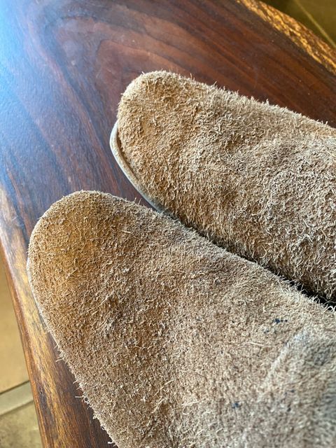 Photo by ChuckNasty on May 20, 2025 of the Fenoglio The Weldon in Brown Roughout Cowhide.