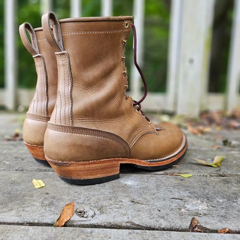 Photo by ShnyHntr91 on June 27, 2024 of the Nicks MTO in Horween, Sage Chromepak.