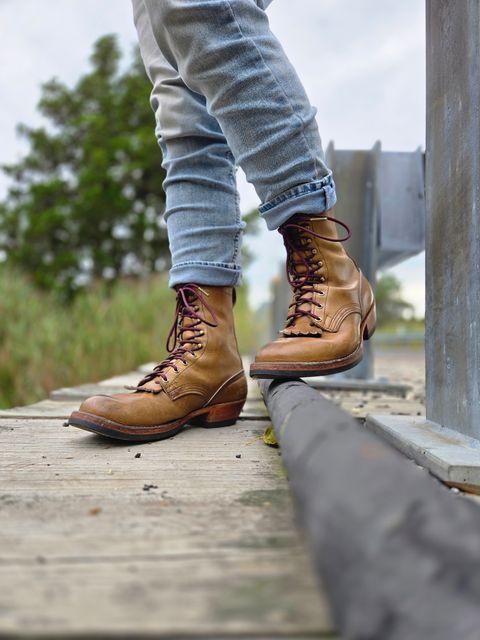 Photo by ShnyHntr91 on August 29, 2025 of the Nicks MTO in Horween, Sage Chromepak.