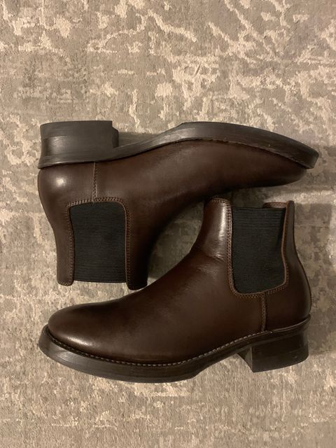 Photo by jb_jams on February 6, 2023 of the Addict Boots AB-03 Chelsea Boots in Unknown Leather.