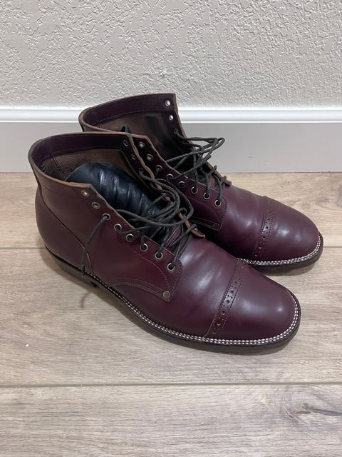 Photo by selvedge_and_welted on April 22, 2023 of the NF Bootmaker Type I in Horween Bordeaux Workshoe Butt.