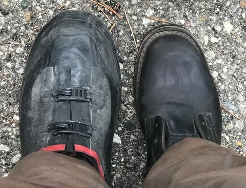 Photo by dj on December 17, 2024 of the Nicks Heritage TankerPro in Horween Black Chromexcel.