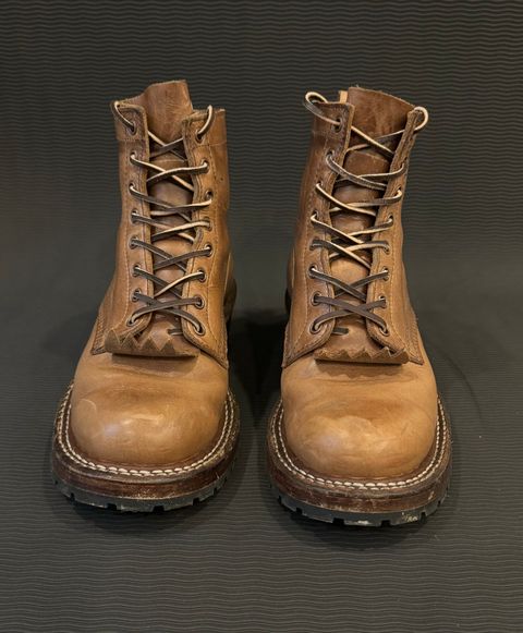 Photo by tylers.hobby on January 5, 2024 of the White's 350 Cruiser in Horween Natural Chromexcel.
