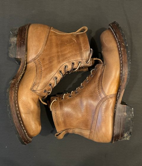 Photo by tylers.hobby on January 5, 2024 of the White's 350 Cruiser in Horween Natural Chromexcel.