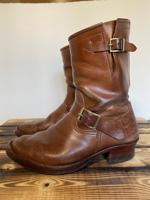 Photo by BacidiaGlory on March 5, 2024 of the Briselblack The Keeper 'Type 2' Engineer Boot in Maryam Toscanello Horsebutt.