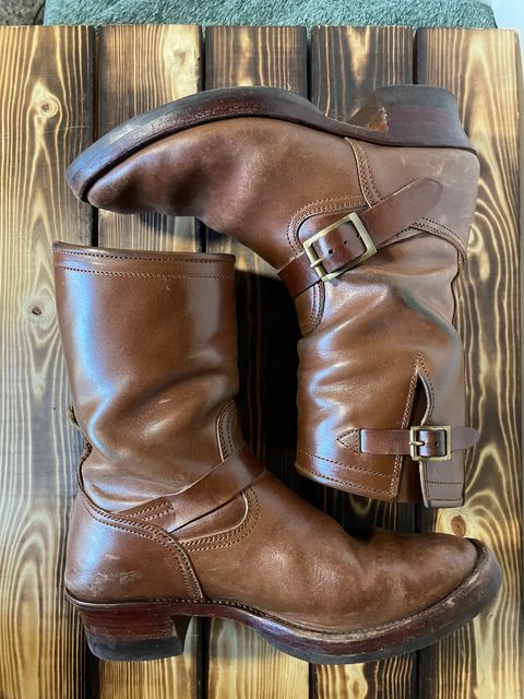 Photo by BacidiaGlory on March 5, 2024 of the Briselblack The Keeper 'Type 2' Engineer Boot in Maryam Toscanello Horsebutt.