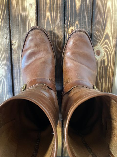 Photo by BacidiaGlory on March 5, 2024 of the Briselblack The Keeper 'Type 2' Engineer Boot in Maryam Toscanello Horsebutt.