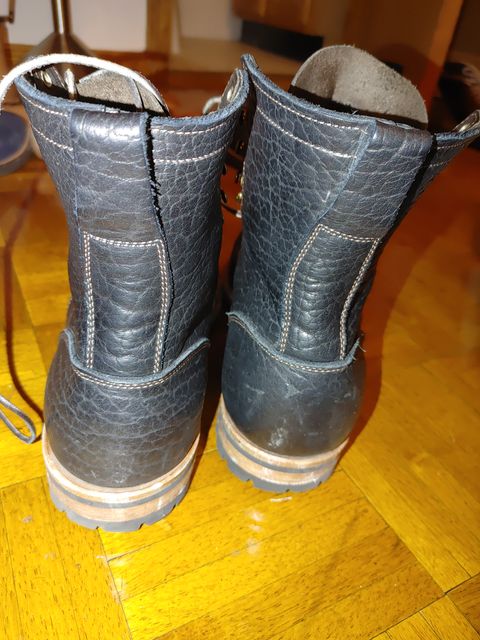 Photo by Exsufflicate on December 6, 2022 of the Truman Upland Boot in Law Tanning Black Big Horn Shrunken Bison.