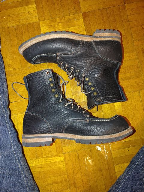 Photo by Exsufflicate on December 6, 2022 of the Truman Upland Boot in Law Tanning Black Big Horn Shrunken Bison.