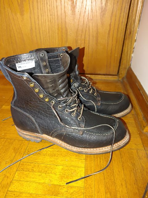 Photo by Exsufflicate on January 6, 2023 of the Truman Upland Boot in Law Tanning Black Big Horn Shrunken Bison.