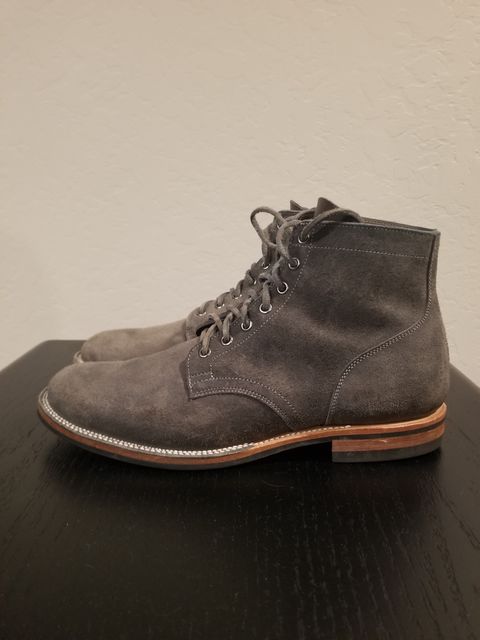 Photo by EzSteve on January 6, 2023 of the Viberg Service Boot in C.F. Stead Anthracite Waxed Roughout.