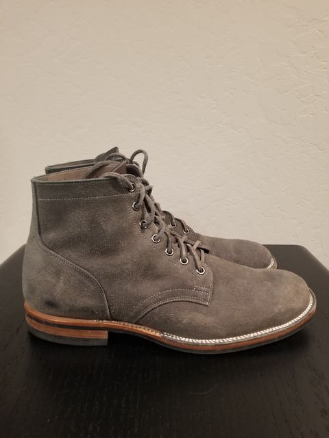 Photo by EzSteve on January 6, 2023 of the Viberg Service Boot in C.F. Stead Anthracite Waxed Roughout.