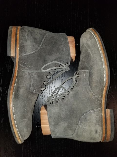 Photo by EzSteve on March 6, 2023 of the Viberg Service Boot in C.F. Stead Anthracite Waxed Roughout.