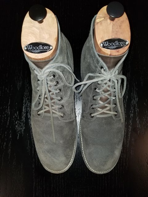 Photo by EzSteve on March 6, 2023 of the Viberg Service Boot in C.F. Stead Anthracite Waxed Roughout.