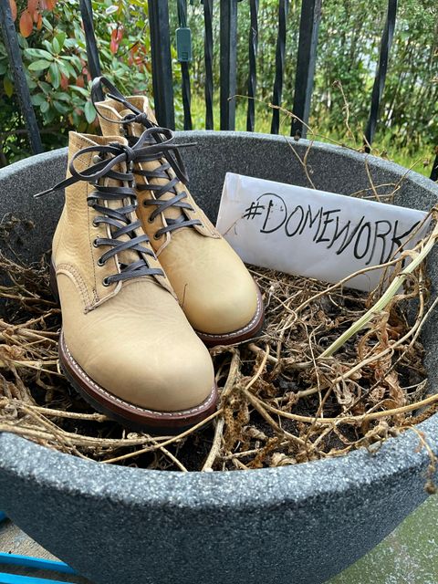 Photo by Bob_Loblaw on October 5, 2022 of the Wolverine 1000 Mile Plain-Toe Boot in Horween Olive Tanned.