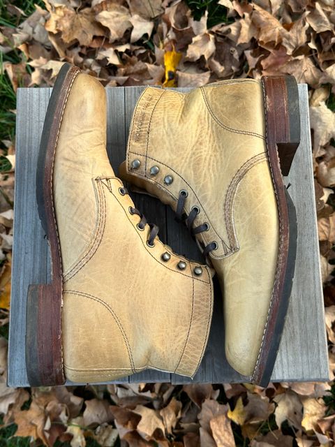 Photo by Bob_Loblaw on November 4, 2022 of the Wolverine 1000 Mile Plain-Toe Boot in Horween Olive Tanned.