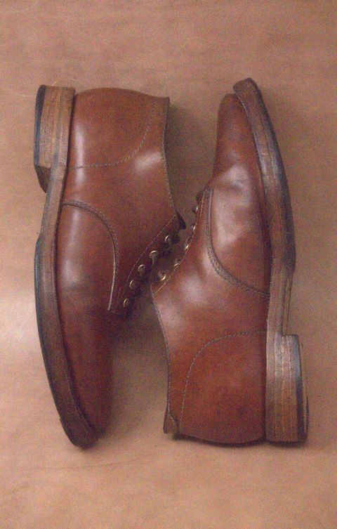 Photo by ifticar2 on January 6, 2025 of the Oldspeed MFG Derby in Horween Russet Horsehide Strips.