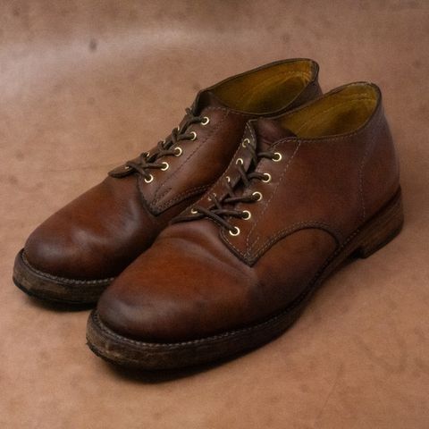 Photo by ifticar2 on March 5, 2025 of the Oldspeed MFG Derby in Horween Russet Horsehide Strips.