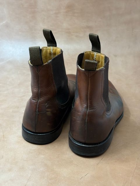 Photo by ifticar2 on December 5, 2025 of the John Doe Shoes Chelsea Boot in Horween Saddle Tan Chromepak.