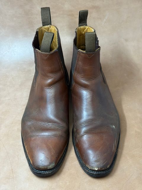 Photo by ifticar2 on December 5, 2025 of the John Doe Shoes Chelsea Boot in Horween Saddle Tan Chromepak.