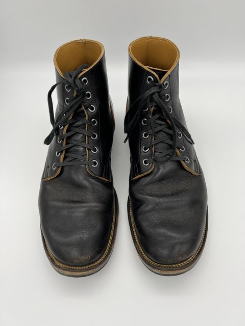 Photo by blackandbrownblues on November 2, 2021 of the Viberg Service Boot in Shinki Black Oiled Horsebutt.