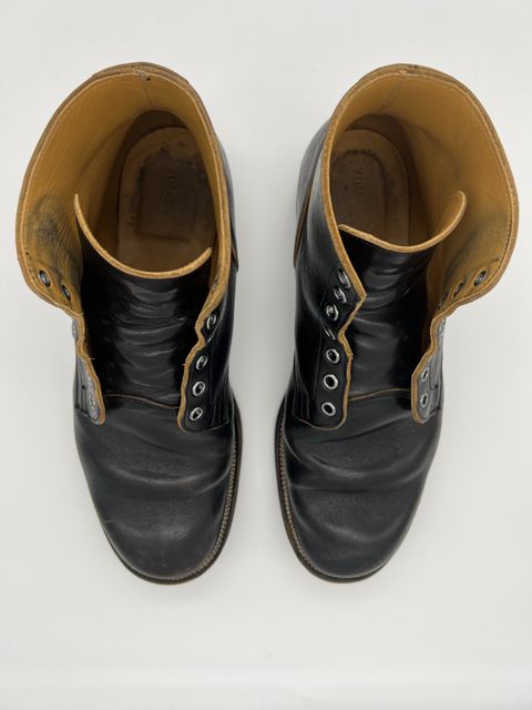 Photo by blackandbrownblues on December 1, 2021 of the Viberg Service Boot in Shinki Black Oiled Horsebutt.