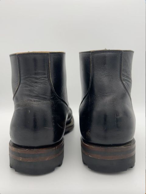 Photo by blackandbrownblues on December 1, 2021 of the Viberg Service Boot in Shinki Black Oiled Horsebutt.