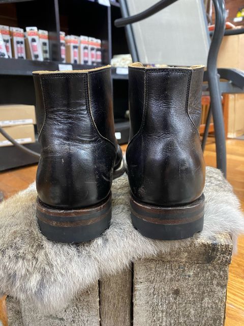 Photo by blackandbrownblues on January 5, 2022 of the Viberg Service Boot in Shinki Black Oiled Horsebutt.