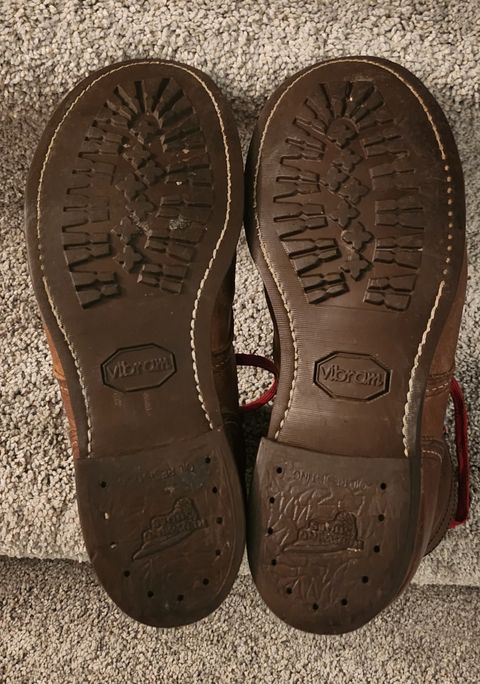 Photo by Zeonic on February 8, 2024 of the Red Wing Iron Ranger in S.B. Foot Copper Rough and Tough.