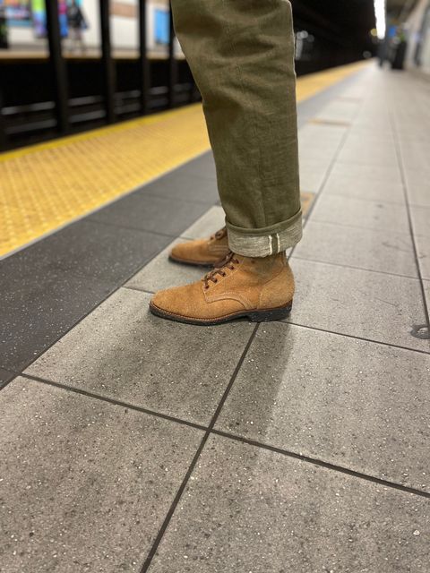 Photo by technicka on January 6, 2024 of the Clinch Yeager Boots in Wickett & Craig Natural Latigo Roughout.