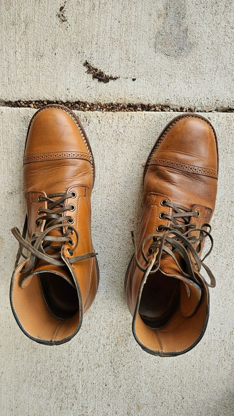 Photo by spicytakito on April 3, 2025 of the Viberg Service Boot BCT in Horween Chestnut Essex.