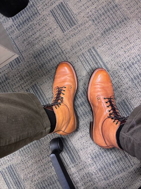 Photo by Asian on December 5, 2024 of the Iron Boots x Østmo Type 1 in Maryam Washed Natural Horsefront.