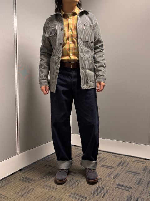 Photo by Asian on May 8, 2026 of the Iron Boots The Great Escape in Horween Navy Chamois Roughout.