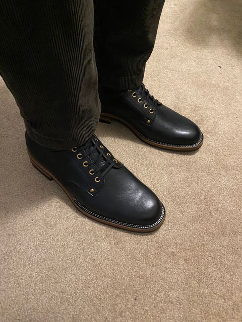 Photo by Asian on February 18, 2024 of the Iron Boots x Østmo Type 1 in Maryam Black Hand-Dyed Horsehide.