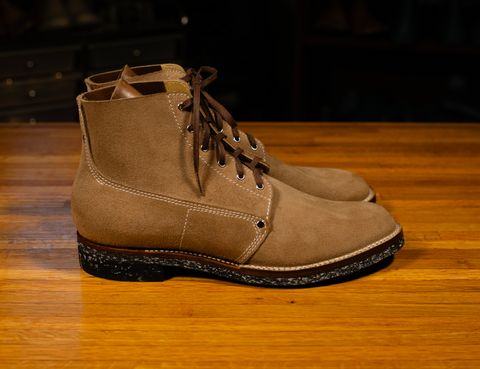 Photo by Asian on May 10, 2025 of the Oldspeed MFG Henry Johnson Trench Boot in Horween Natural Chromexcel Roughout.