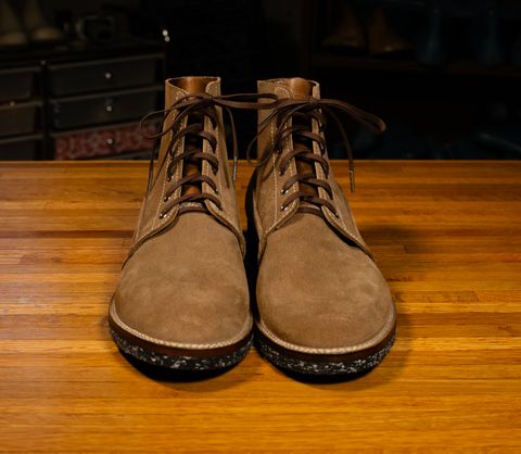 Photo by Asian on May 10, 2025 of the Oldspeed MFG Henry Johnson Trench Boot in Horween Natural Chromexcel Roughout.