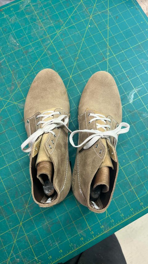 Photo by Asian on May 2, 2025 of the Oldspeed MFG Henry Johnson Trench Boot in Horween Natural Chromexcel Roughout.