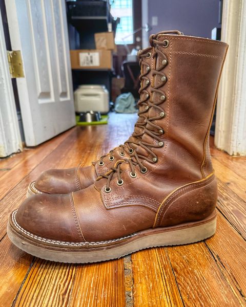 Photo by Vinnie’sBigAdventure on February 3, 2025 of the Nicks DeltaArch in Horween Orange Predator.